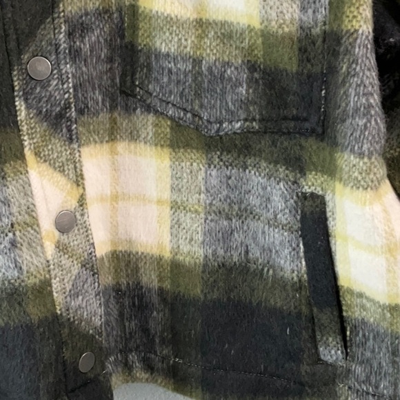 Thread & Supply Plaid Jacket Size Large - Picture 3 of 9